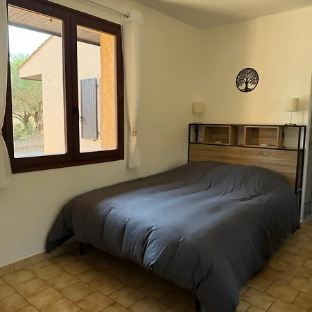 Apartment Familial Confortable 5 *