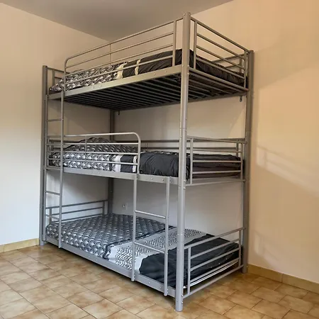 Familial Confortable 5 *